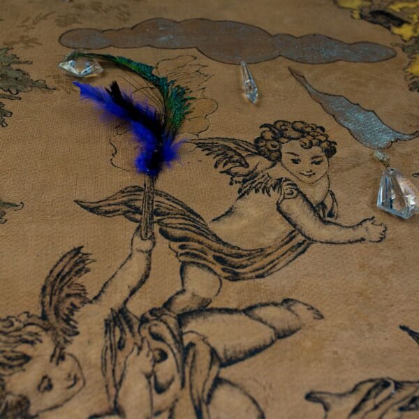The Kiss Tapestry - Alternative view 2