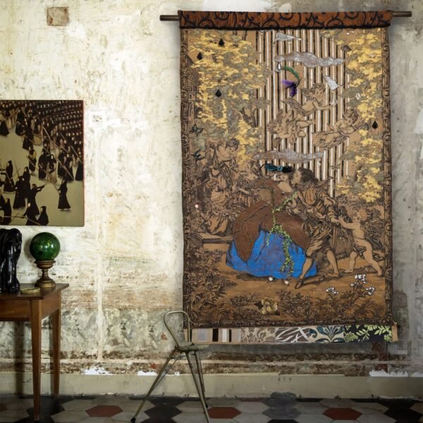 The Kiss Tapestry - Alternative view 4