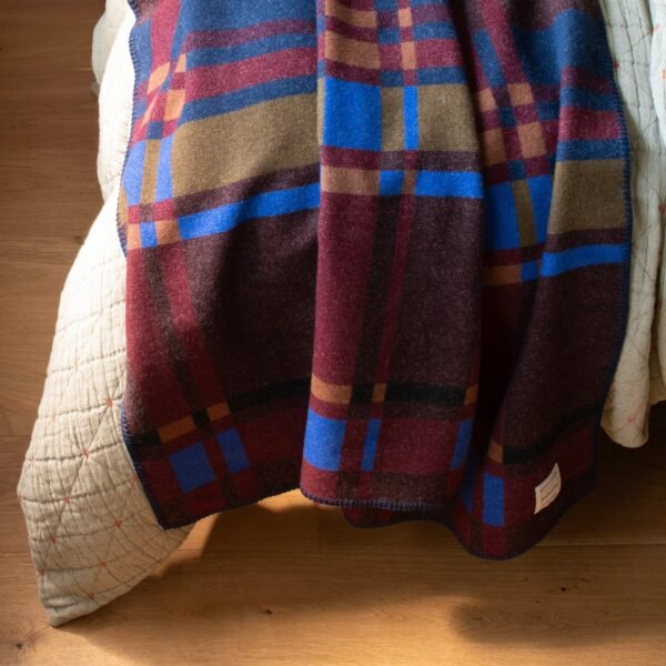 Schoolhouse x Pendleton® Abington Hall Wool Throw - Image 4
